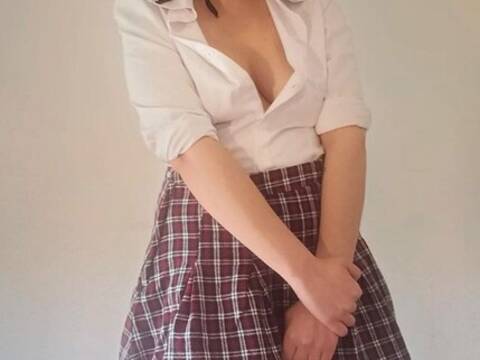 Elisa_x